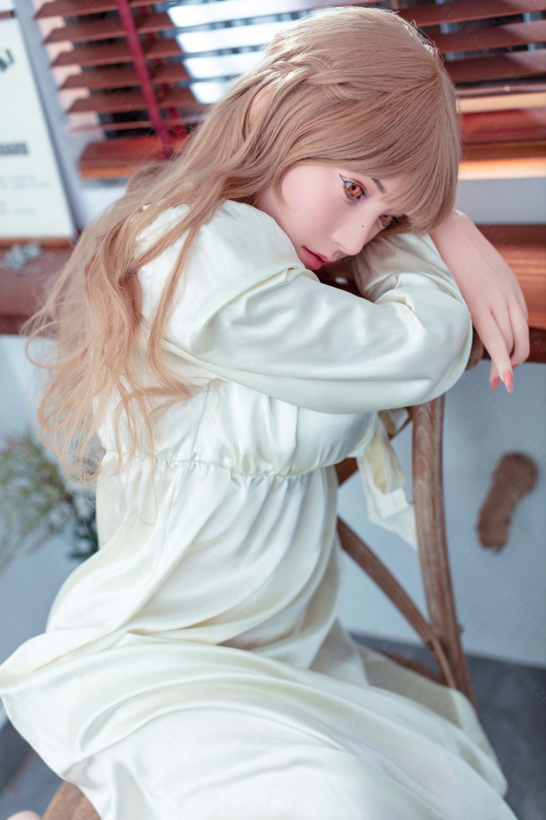 Iris muñeca sexual (Bezlya Doll 160 cm copa C 2.1 silicona)