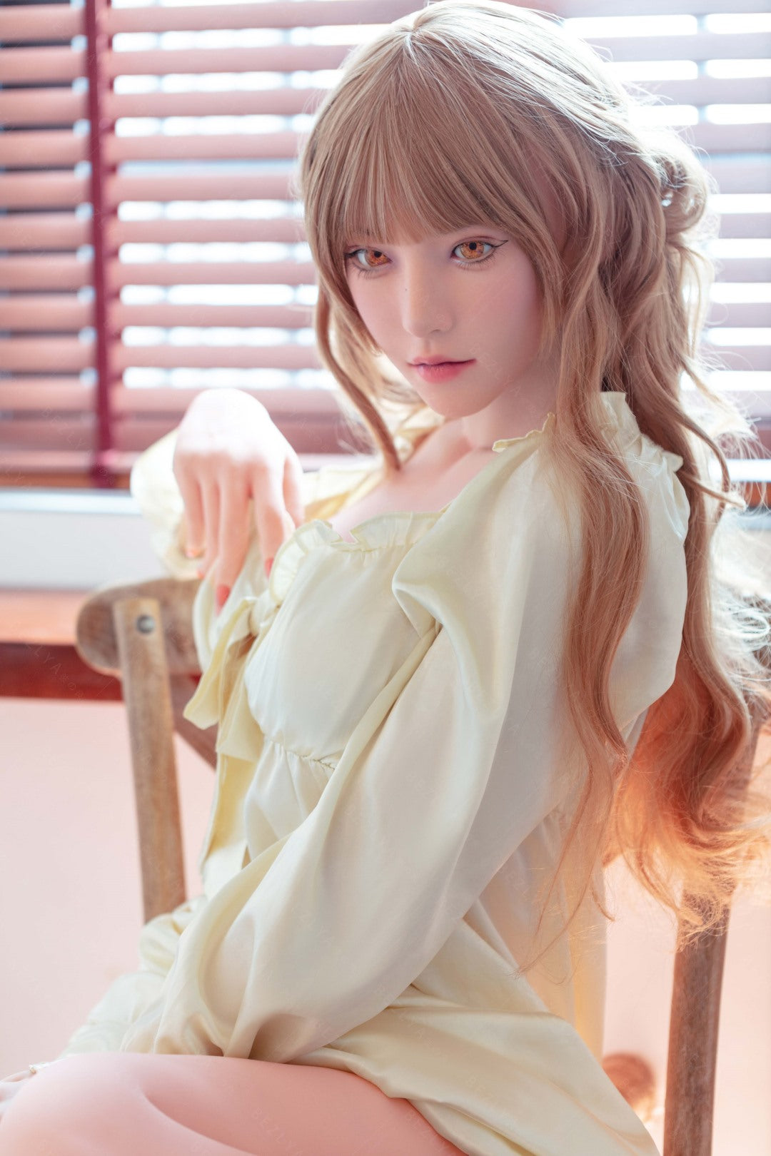 Iris muñeca sexual (Bezlya Doll 160 cm copa C 2.1 silicona)