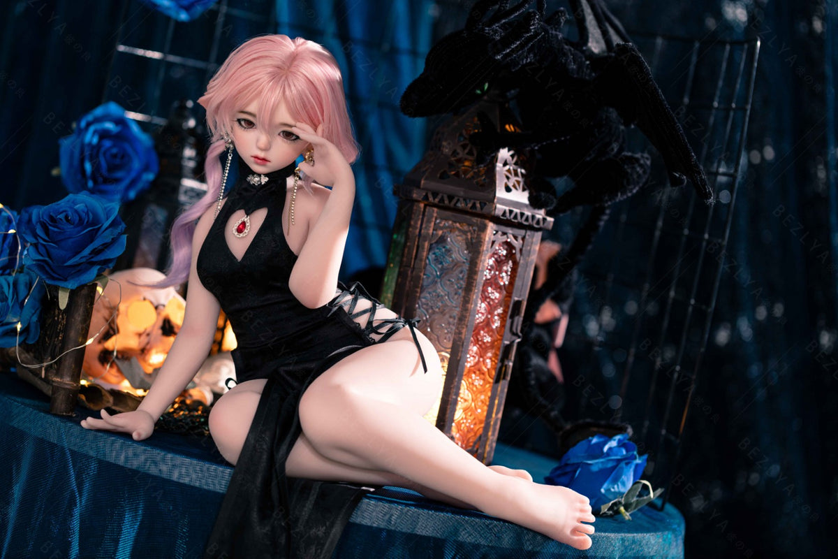 Boneca Sexual Berry (Bezlya Doll 65cm Um copo 2.2 Silicone)