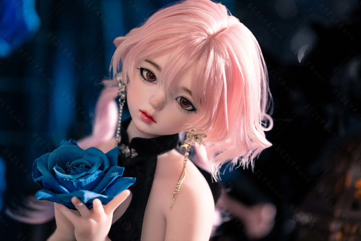 Boneca Sexual Berry (Bezlya Doll 65cm Um copo 2.2 Silicone)