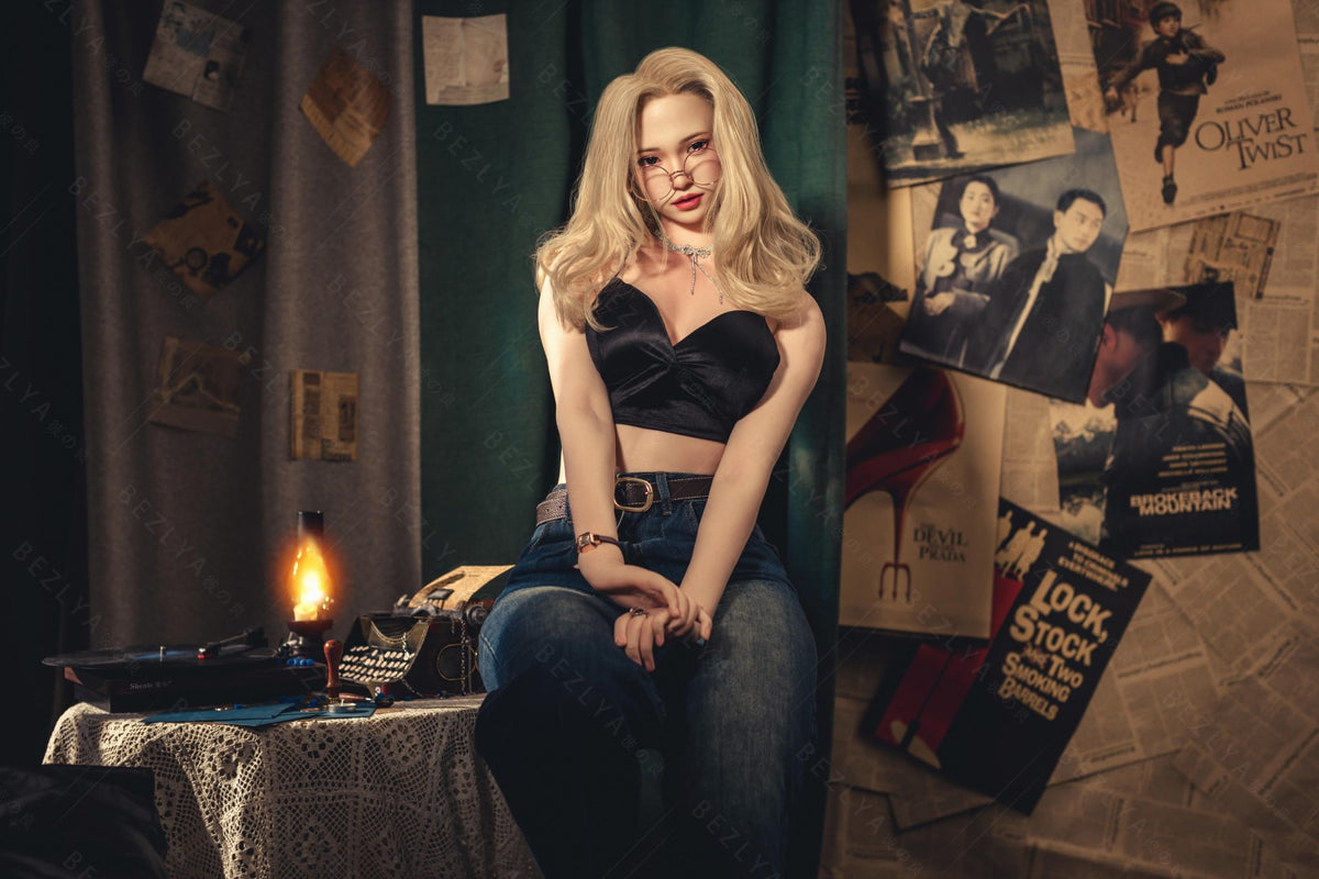 Boneca Sexual Helianthus (Bezlya Doll 162cm C-Cup 2.2U Silicone)