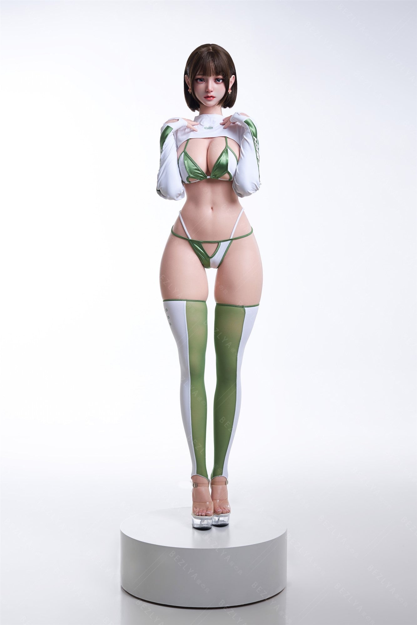 Boneca Sexual Campânula (Bezlya Doll Copo E de 155cm 2.2CF Silicone)