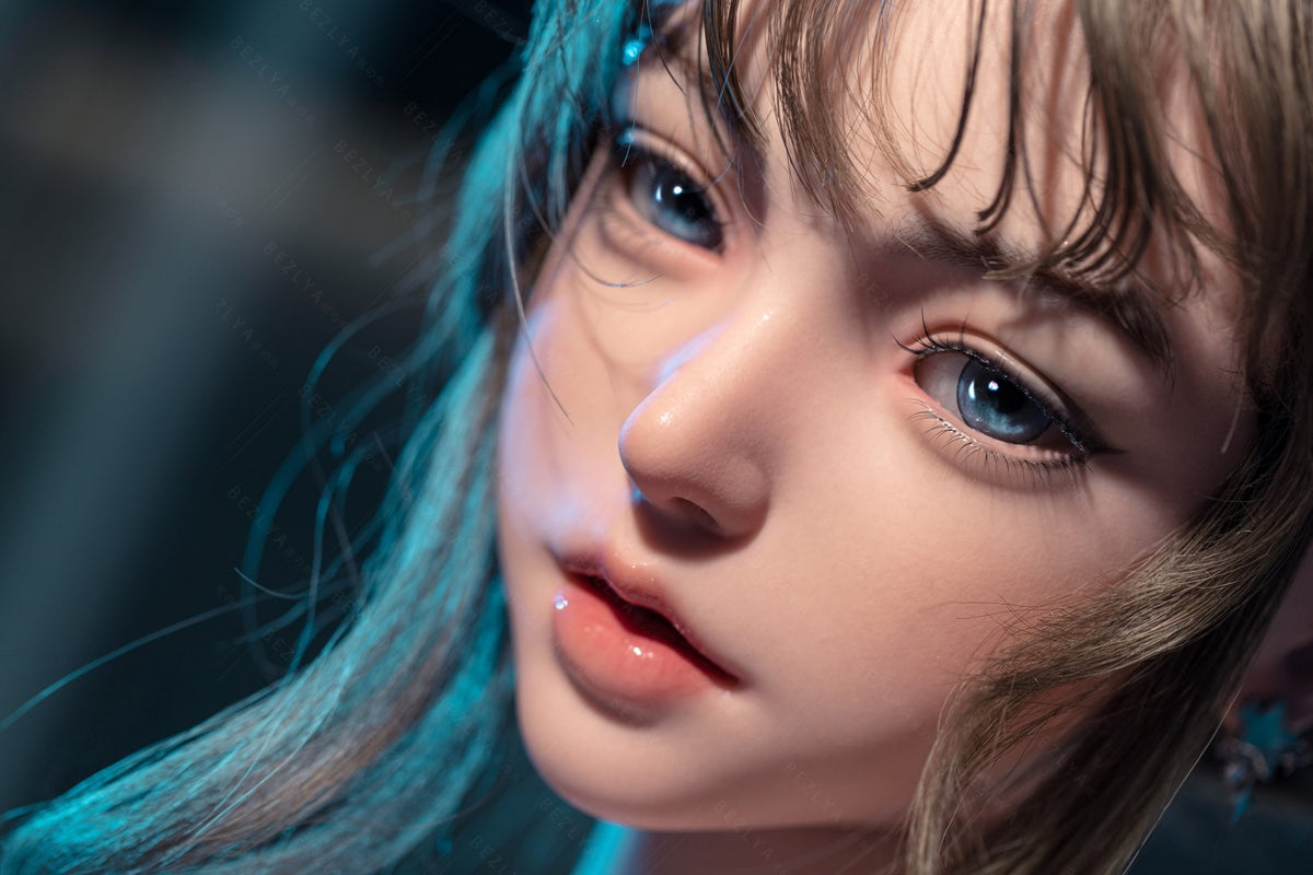 Boneca Sexual Campânula (Bezlya Doll Copo E de 155cm 2.2CF Silicone)