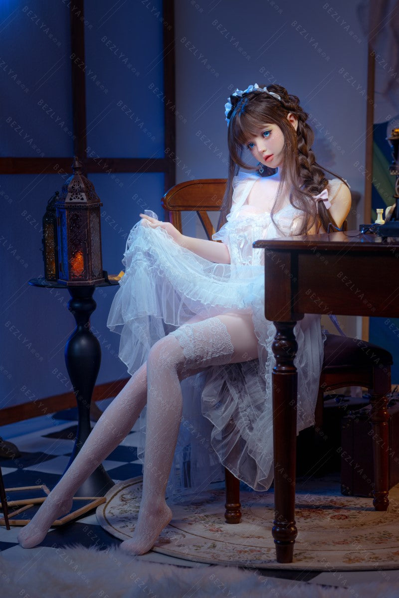Boneca Sexual Campânula (Bezlya Doll Copo D de 149cm 2.0 TPE+Silicone)