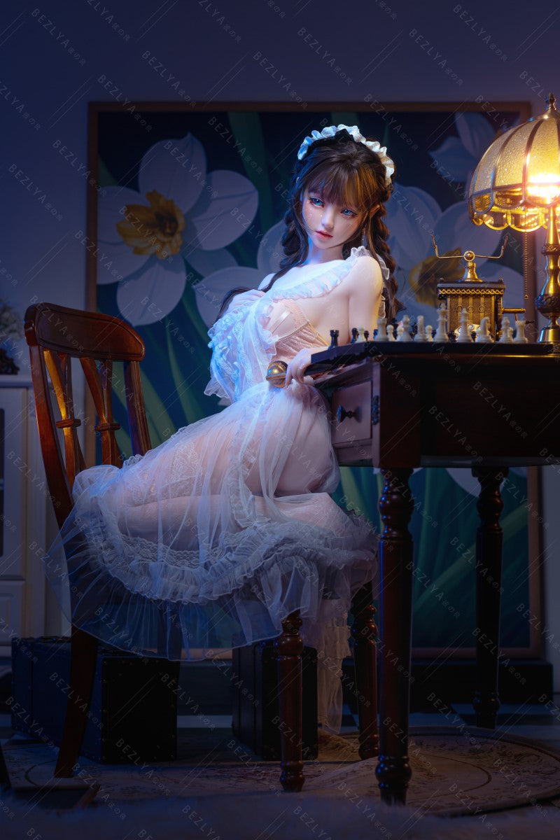 Boneca Sexual Campânula (Bezlya Doll Copo D de 149cm 2.0 TPE+Silicone)