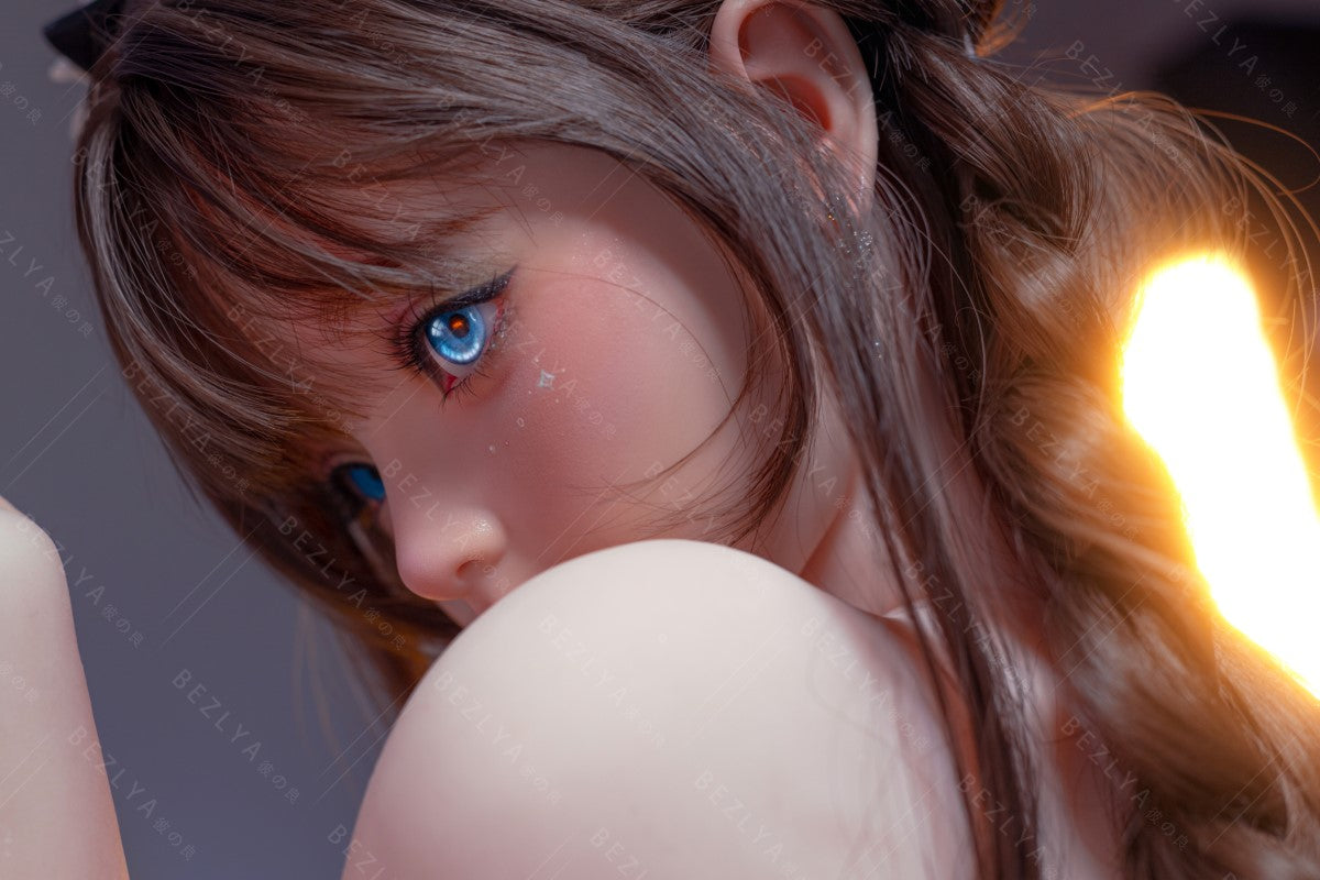 Boneca Sexual Campânula (Bezlya Doll Copo D de 149cm 2.0 TPE+Silicone)