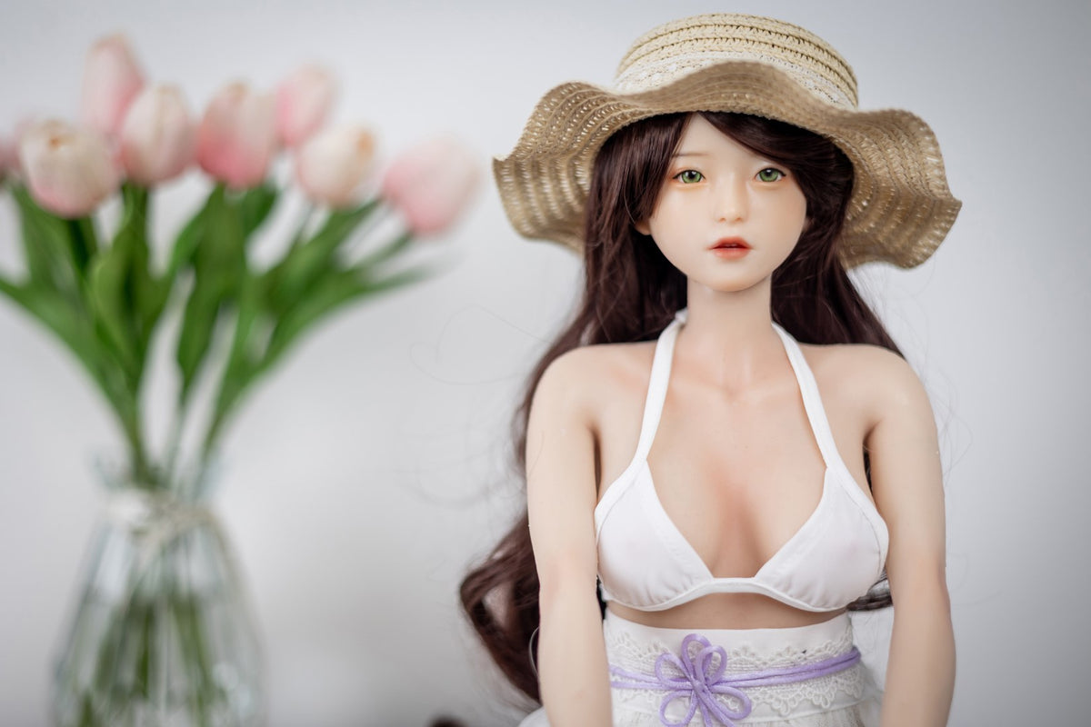 Anya (Doll Forever Silicone com copo D de 60 cm)