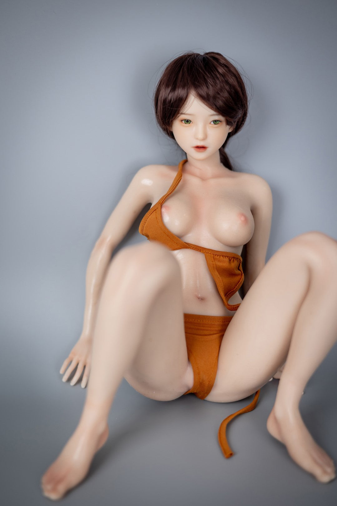 Anya (Doll Forever Silicone com copo D de 60 cm)