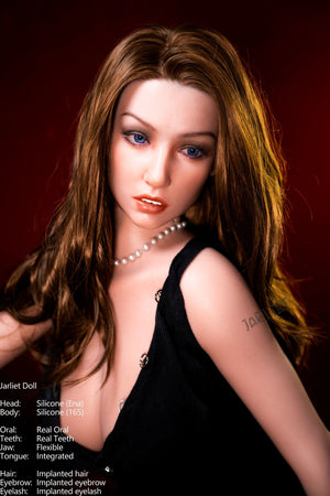 Uma boneca sexual (Jarliet Silicone c-cup de 165 cm)
