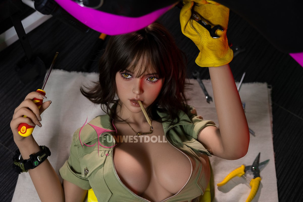 Boneca Sexual Lírio (FunWest Doll Copa F de 162 cm #036 TPE)