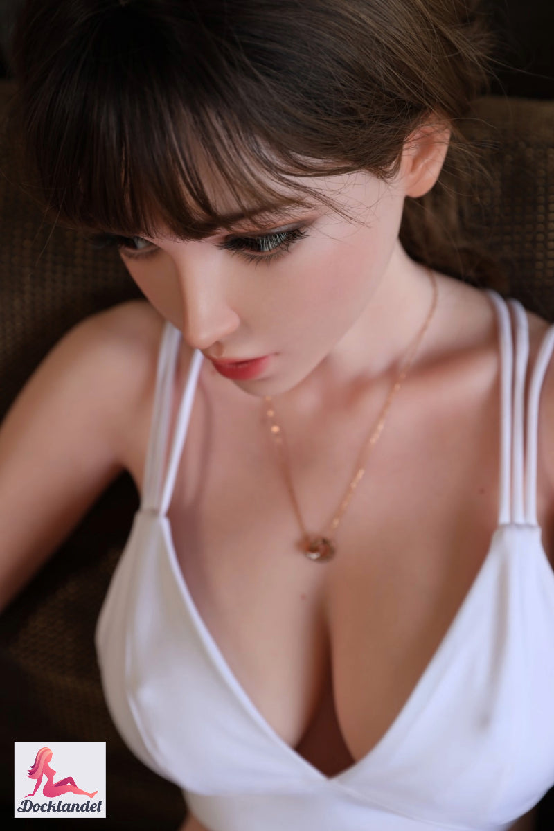 muñeca sexual Elina Modelo 9 (Gynoid Doll 150 cm D-Cup de silicona)