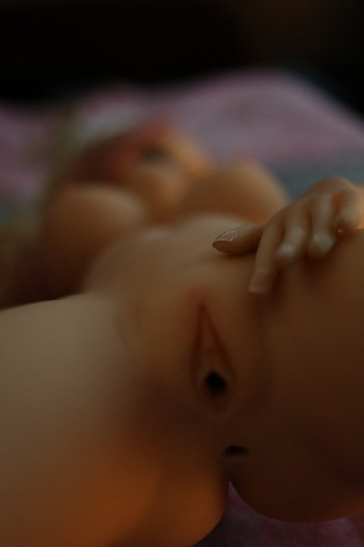 Boneca Sexual Lírio (WM-Doll Classic Mini copo D de 100 cm #103 TPE)