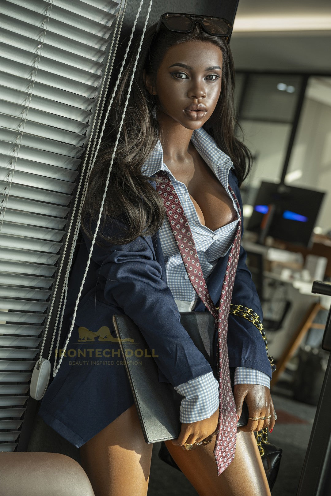 Boneca sexual Penny (Irontech Doll Copo D 161cm S33 Silicone)