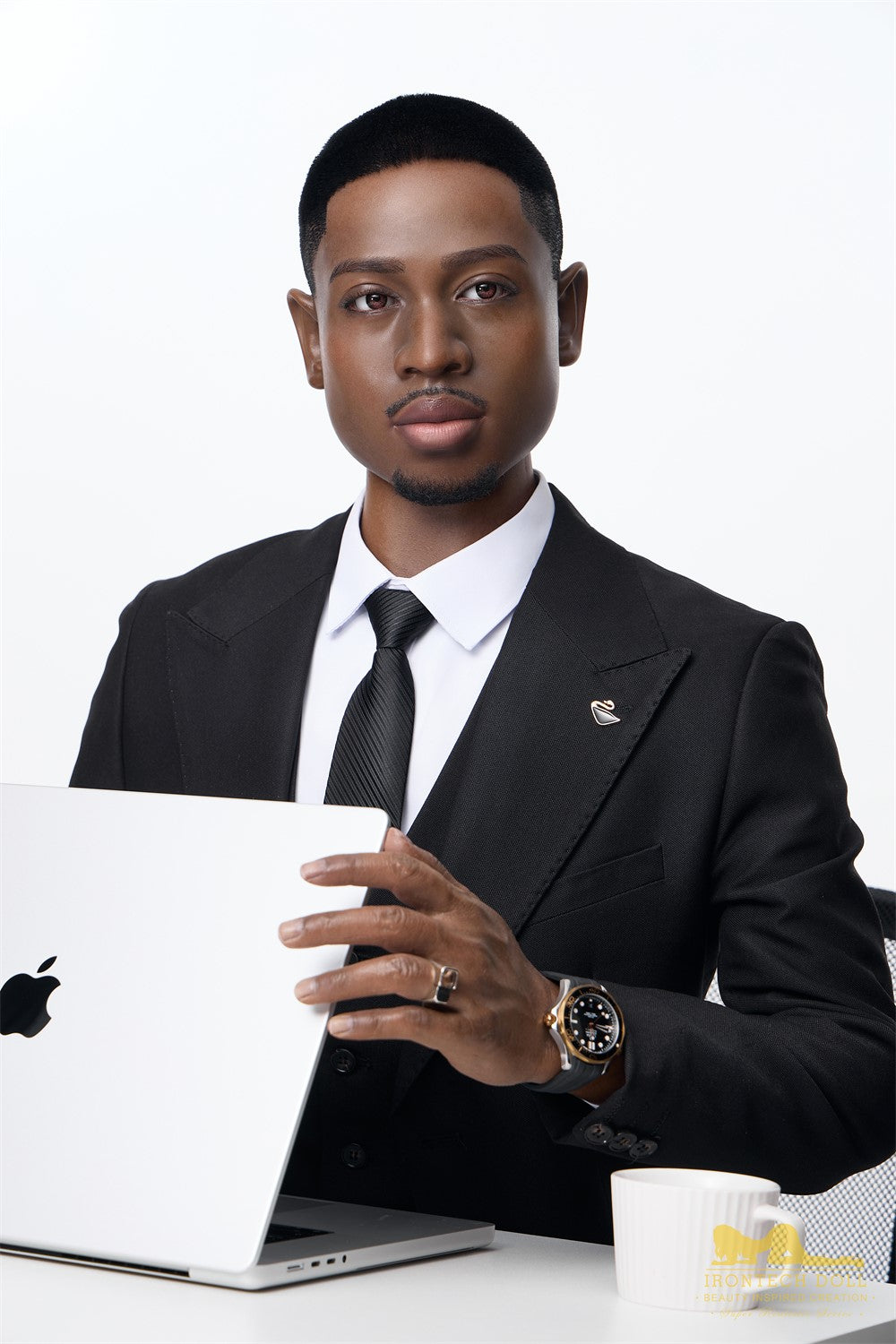 Boneca Sexual Masculina James (Irontech Doll Silicone M8 de 170cm)