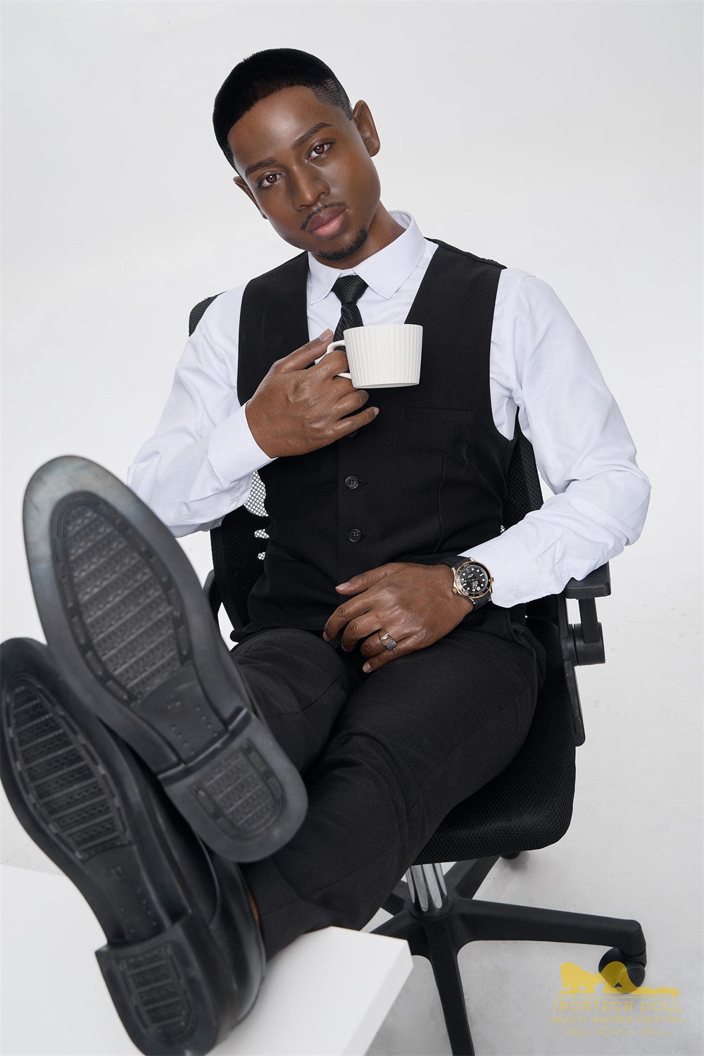 Boneca Sexual Masculina James (Irontech Doll Silicone M8 de 170cm)