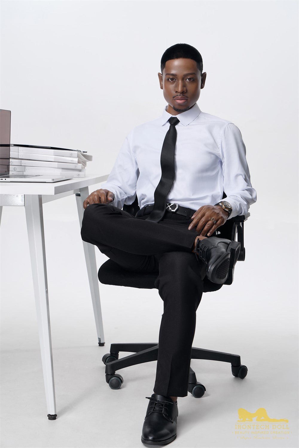 Boneca Sexual Masculina James (Irontech Doll Silicone M8 de 170cm)