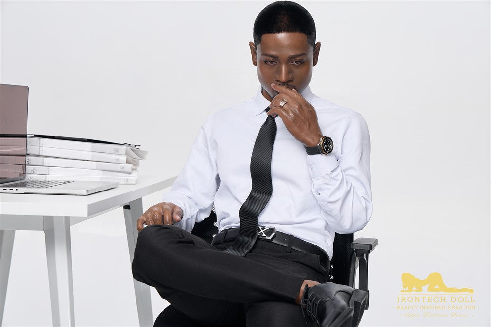Boneca Sexual Masculina James (Irontech Doll Silicone M8 de 170cm)