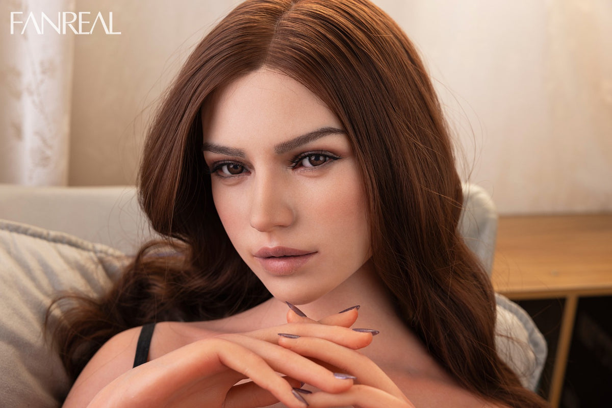 Boneca sexual Mirella Torso (FanReal Doll Silicone com copo F de 109 cm)