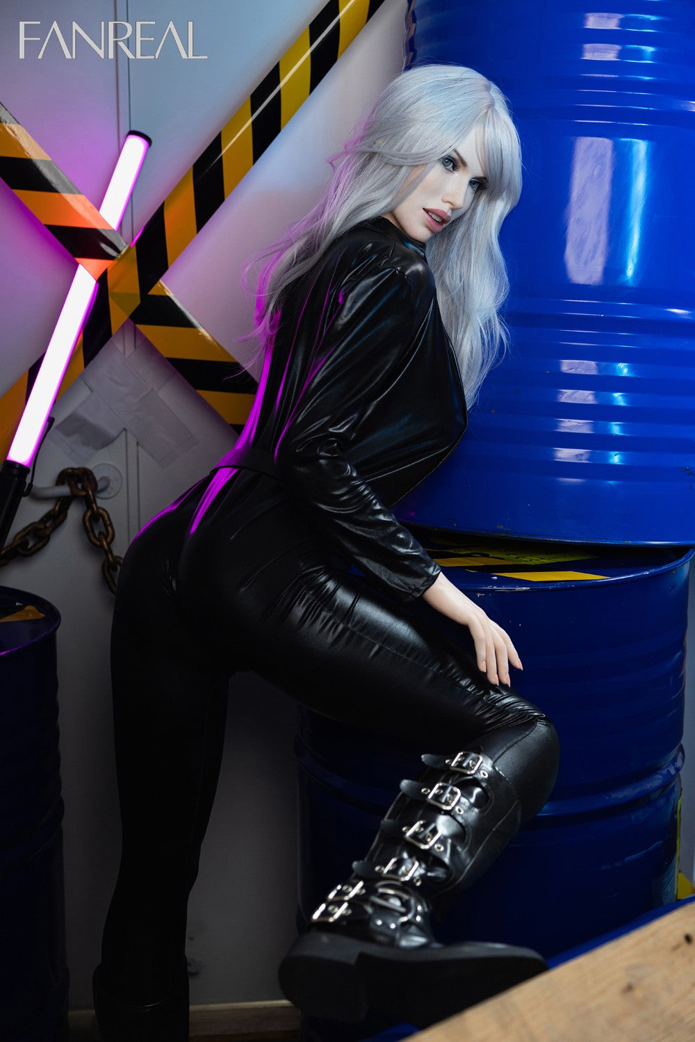 Boneca Sexual Kelly (FanReal Doll Copo 168cm F Silicone)