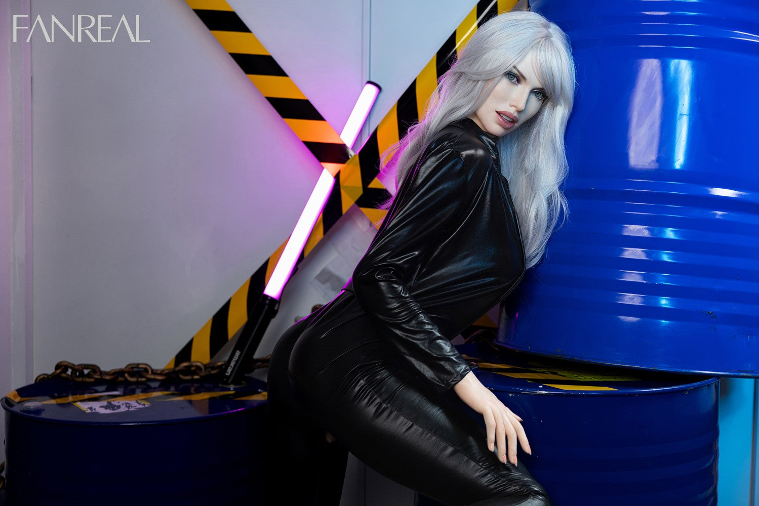 Boneca Sexual Kelly (FanReal Doll Copo 168cm F Silicone)