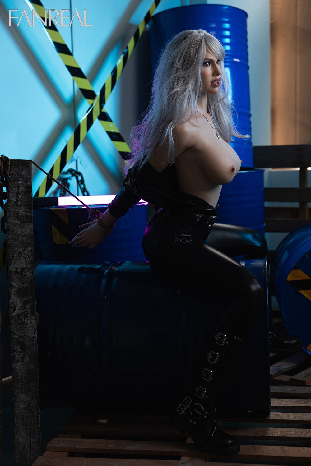 Boneca Sexual Kelly (FanReal Doll Copo 168cm F Silicone)