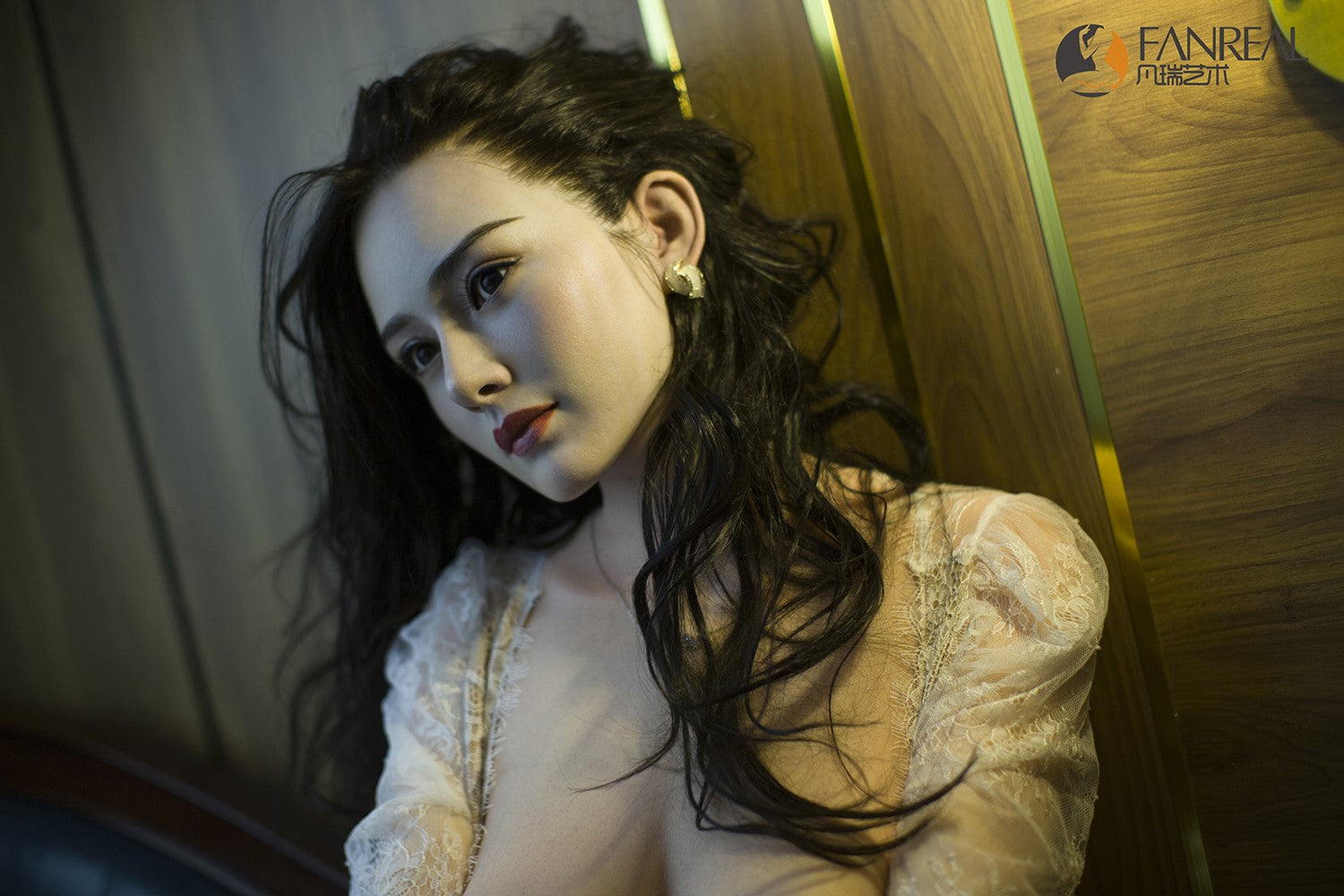 Boneca Sexual Ling (FanReal Doll Silicone para copo eletrônico de 172 cm)