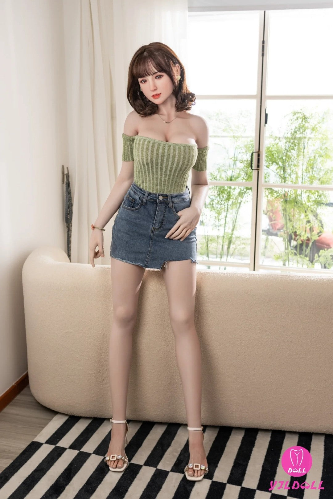 Boneca Sexual Aurora (YJL Doll Copo E de 168cm #427 TPE+Silicone)