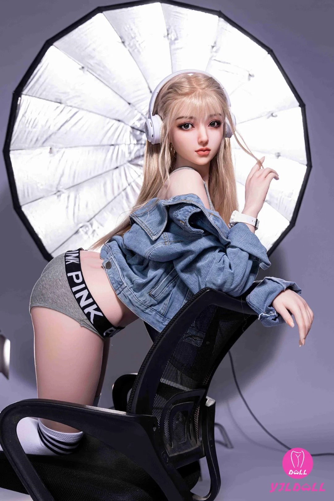 Boneca Sexual Karla (YJL Doll Copo D de 165cm #332 TPE+Silicone)