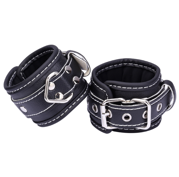 Kit BDSM - algemado, chicote, coleira, gagball, máscara ocular (conjunto com 9 partes)