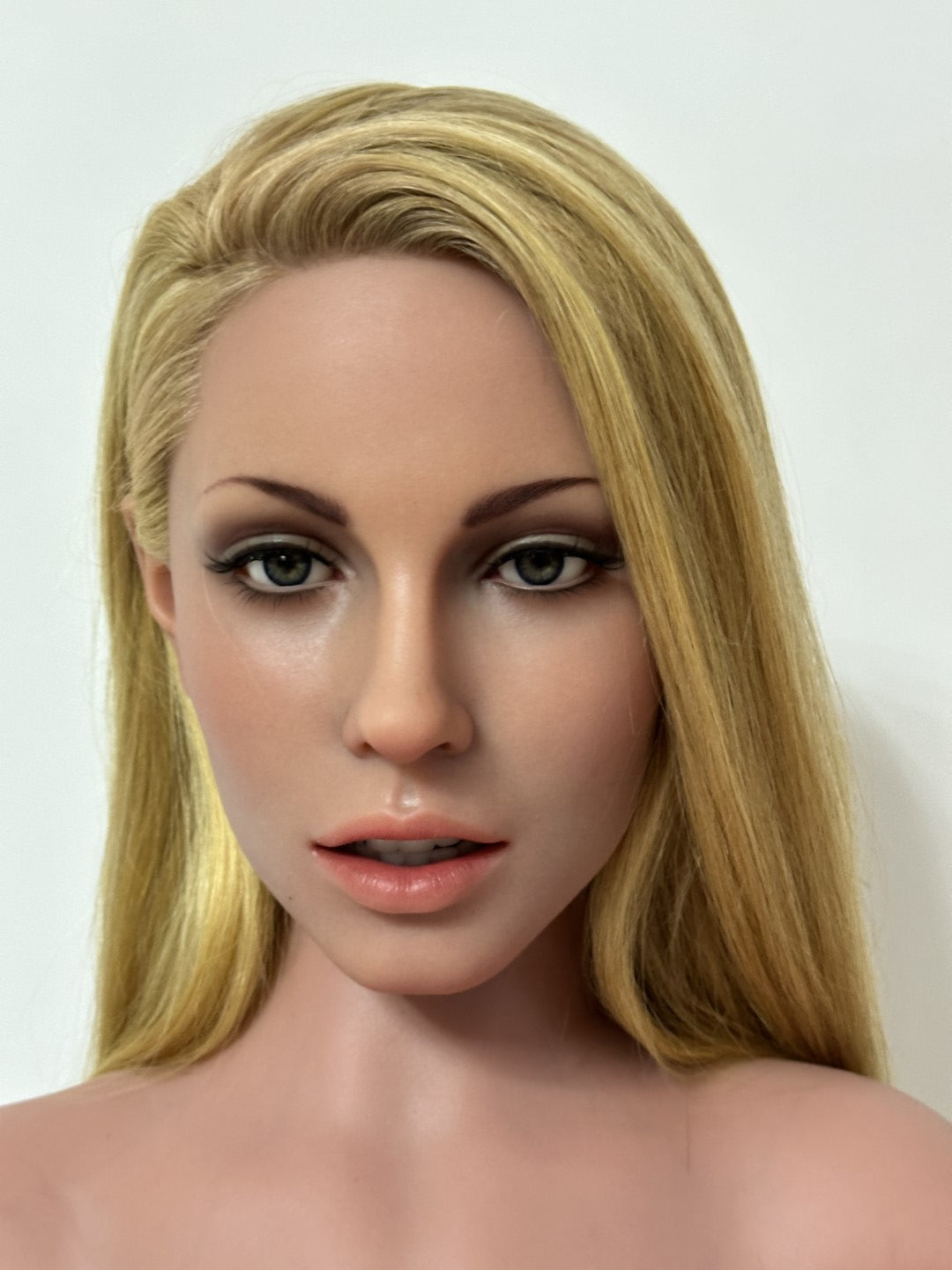 Boneca Sexual Maddie (Zelex 165cm D-Kupa ZXE203-Z1 SLE Silicone)