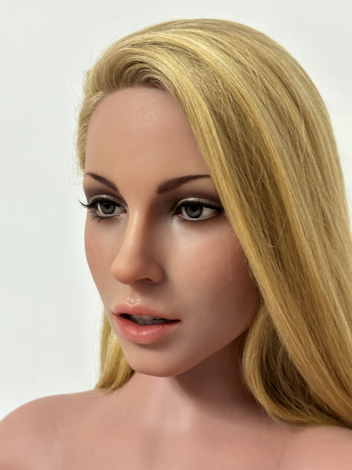 Boneca Sexual Maddie (Zelex 165cm D-Kupa ZXE203-Z1 SLE Silicone)