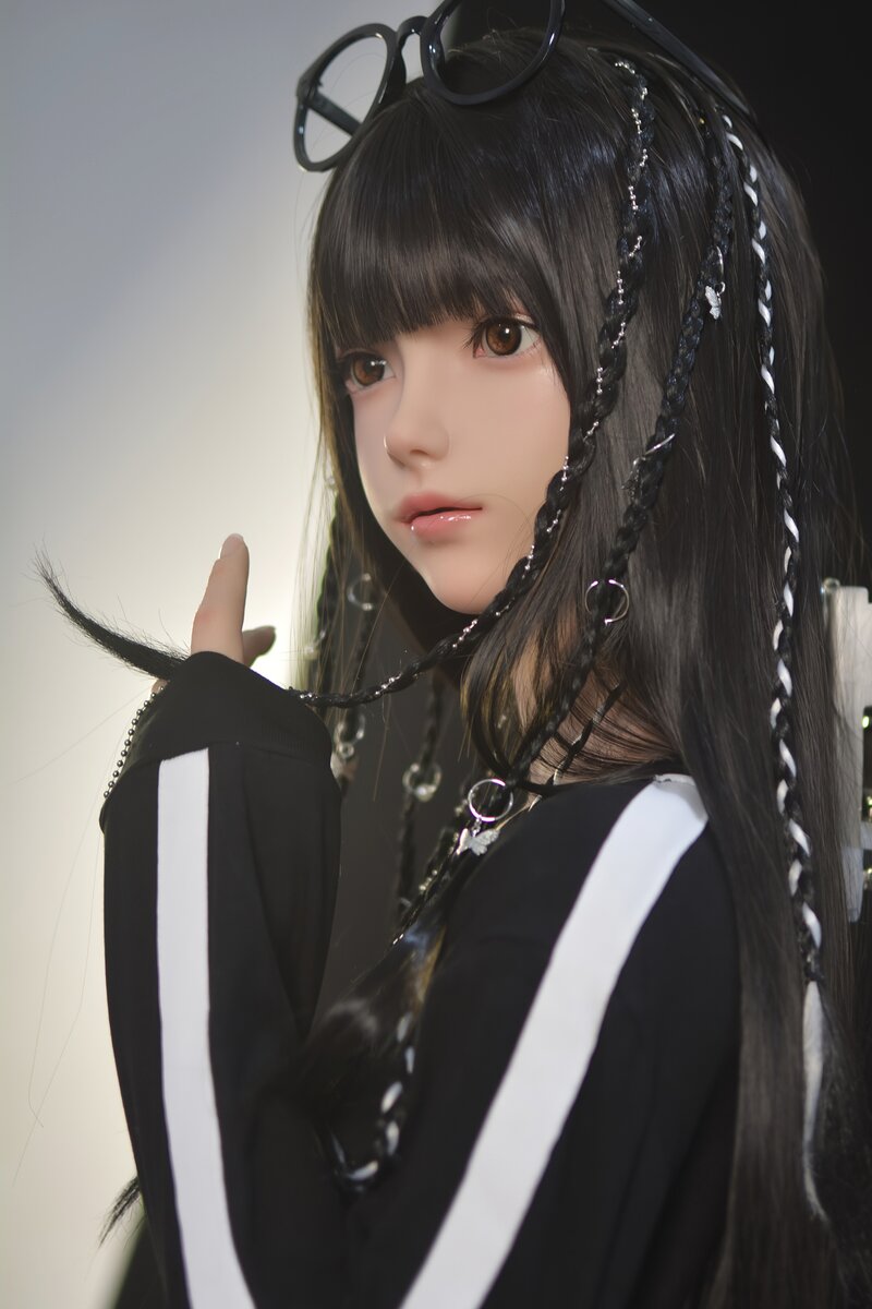 Boneca sexual Xiaolu (FUDoll 150cm B-Cup Silicone)