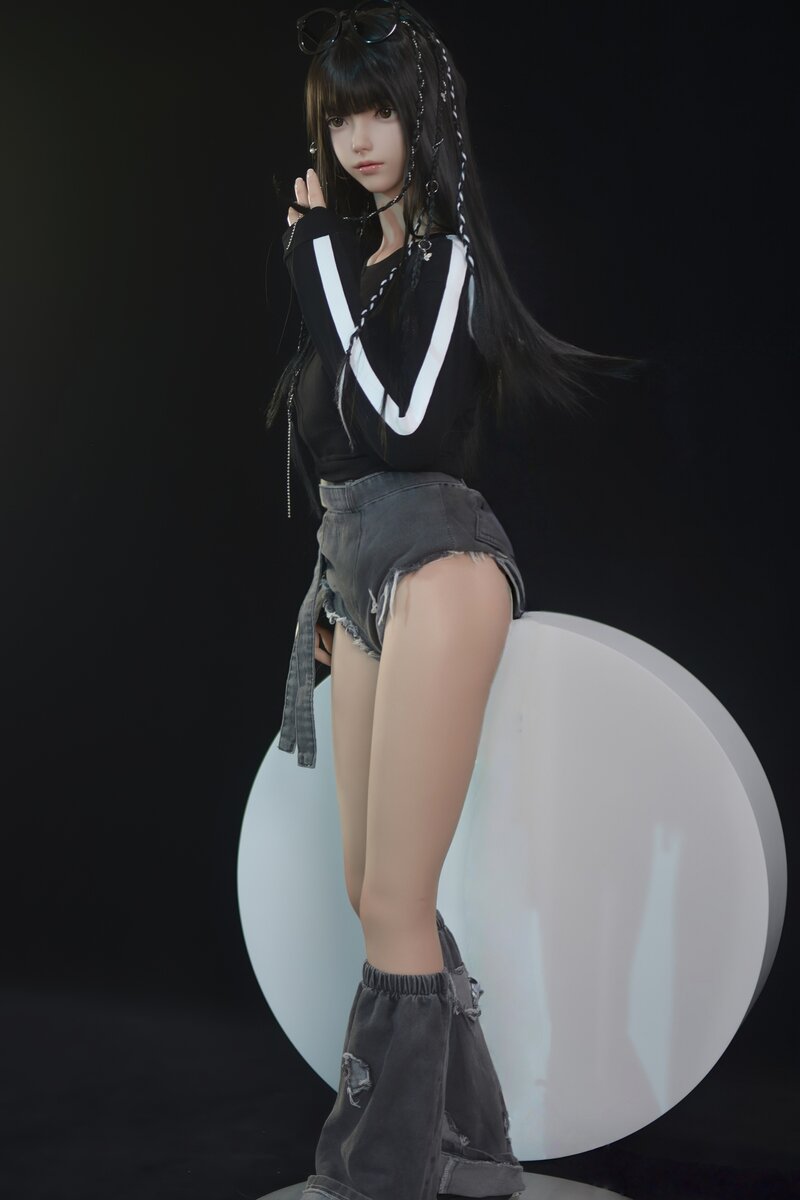 Boneca sexual Xiaolu (FUDoll 150cm B-Cup Silicone)