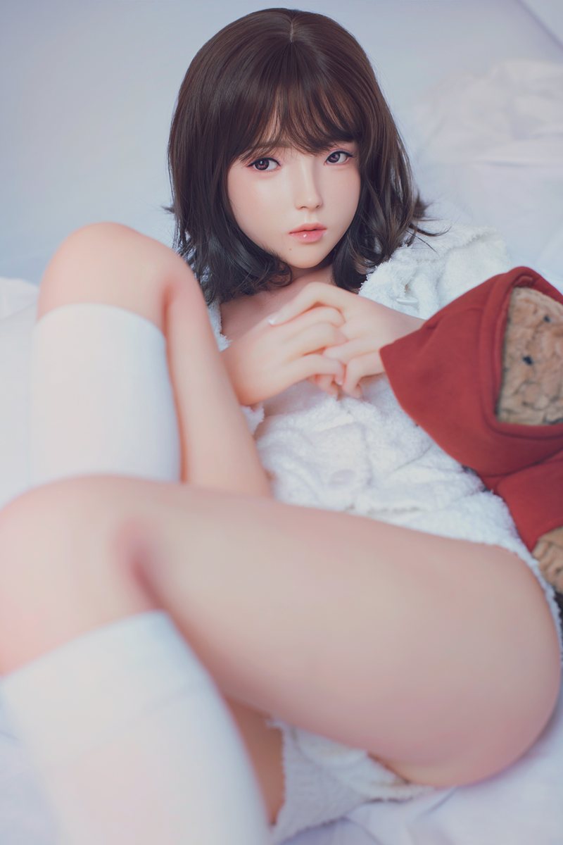 Boneca sexual Miyuki (FUDoll 150cm B-Cup #J014 TPE+Silicone)