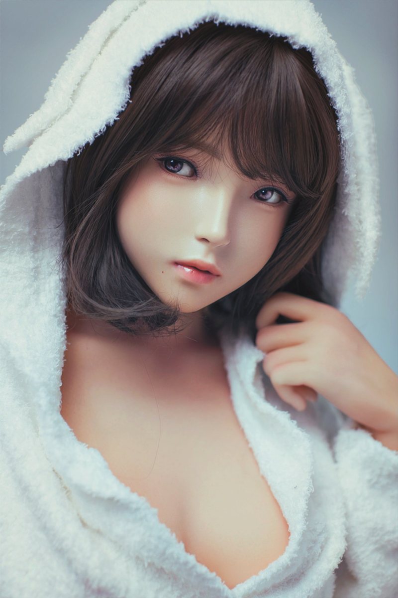 Boneca sexual Miyuki (FUDoll 150cm B-Cup #J014 TPE+Silicone)