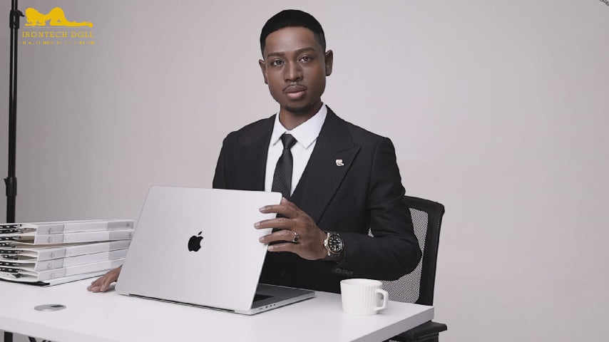 Boneca Sexual Masculina James (Irontech Doll Silicone M8 de 170cm)