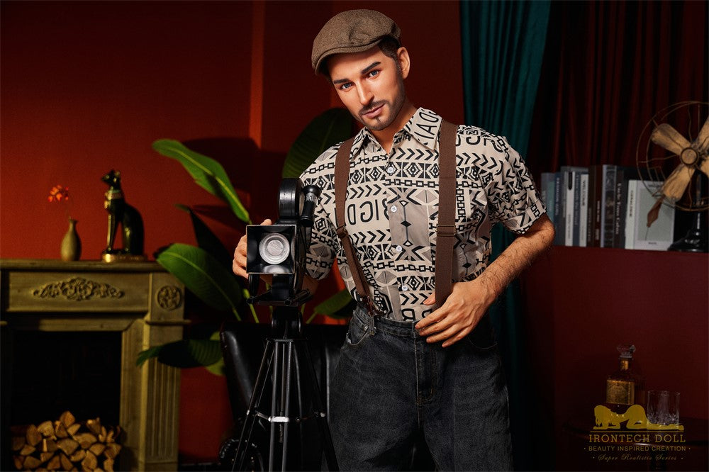 Boneca Sexual Masculina Antonio (Irontech Doll Silicone M3 de 170cm)
