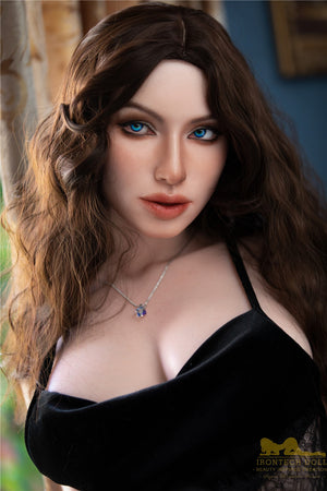 Boneca sexual Esmeralda (Irontech Doll Silicone C-Cup S28 de 166cm)