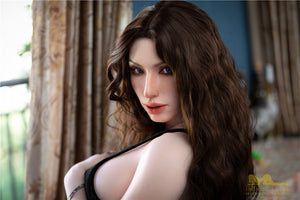Boneca sexual Esmeralda (Irontech Doll Silicone C-Cup S28 de 166cm)