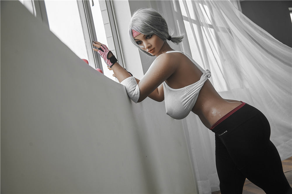 Boneca sexual Ayumi (Irontech Doll Copo F de 158 cm #37 TPE)